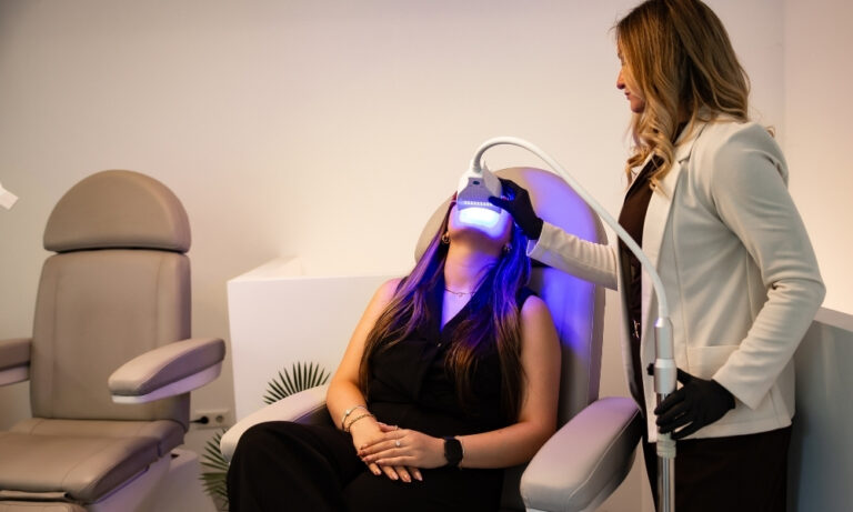 KOSMETISCHES ZAHNBLEACHING